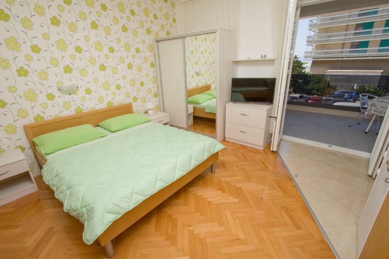 Apartmani Marija Cizmic Makarska Exterior photo
