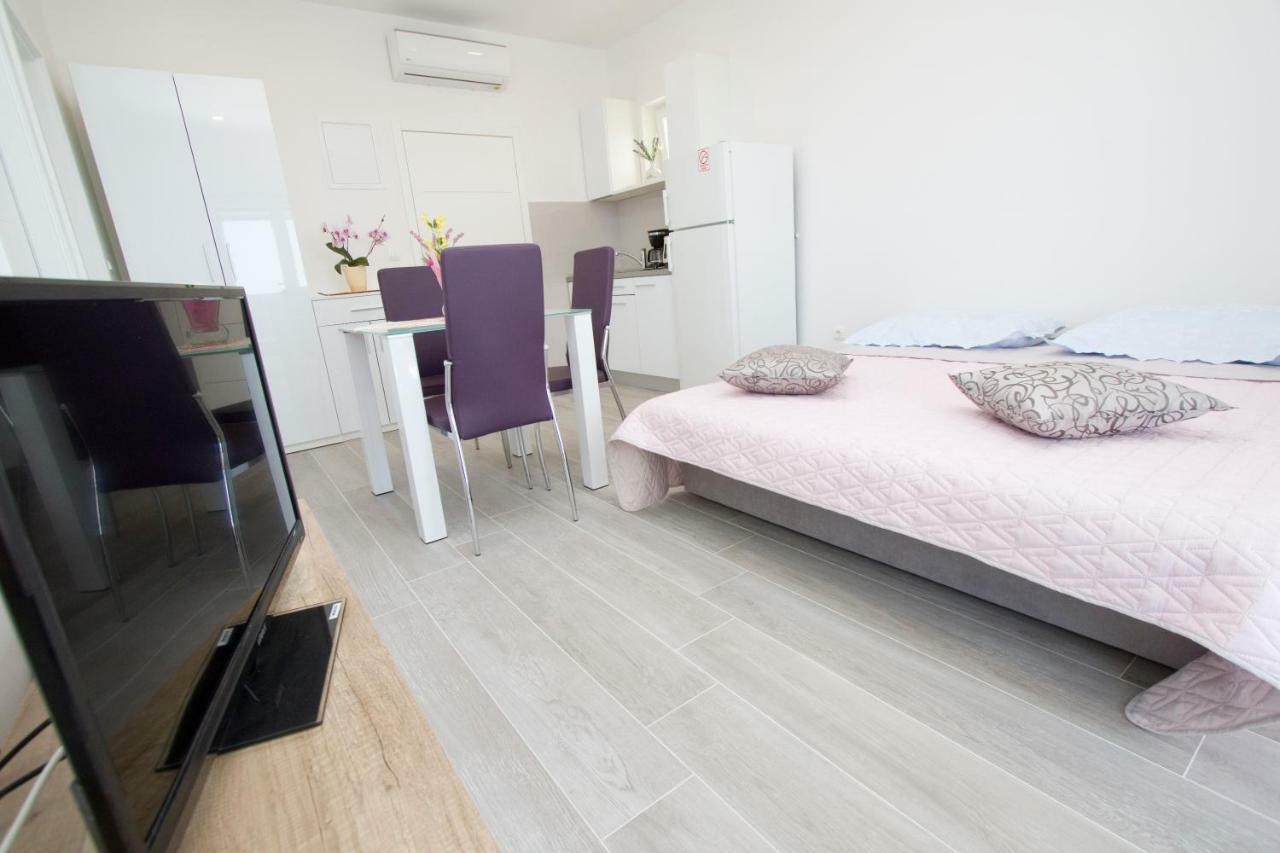 Apartmani Marija Cizmic Makarska Exterior photo